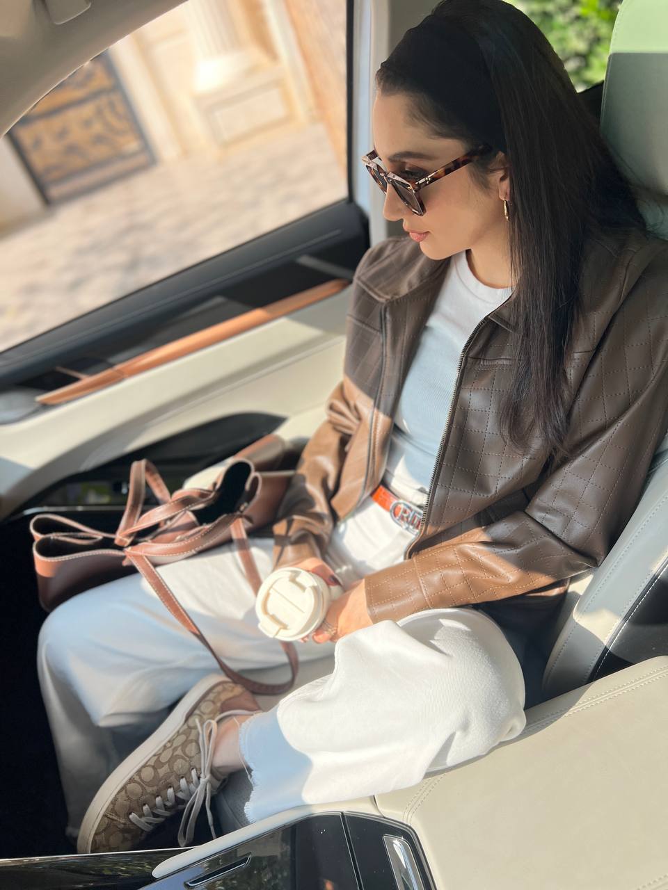 photo_2025-11-17_17-23-18